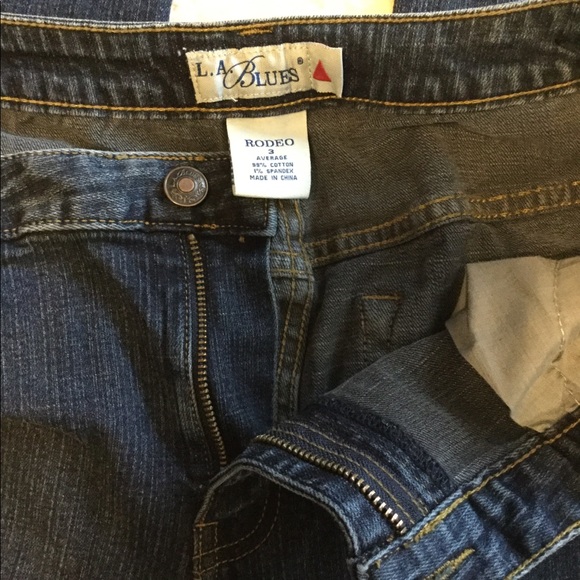 Dark Wash Stretch Jeans - Picture 2 of 3